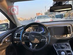 کرایسلەر 200